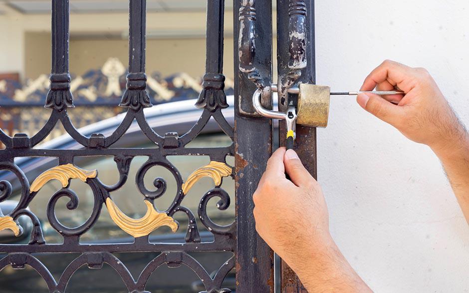 soigneux serrurier ouverture de porte Magny-le-Hongre
